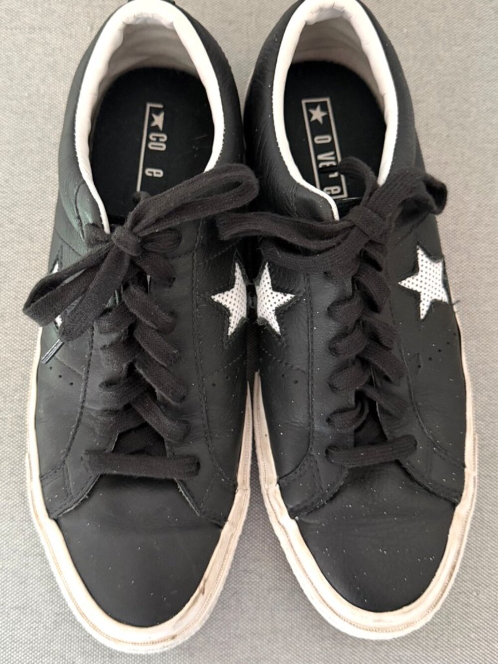 CONVERSE One Star Ox Black/White Leather Perforated Star (9 but run big) 158465C